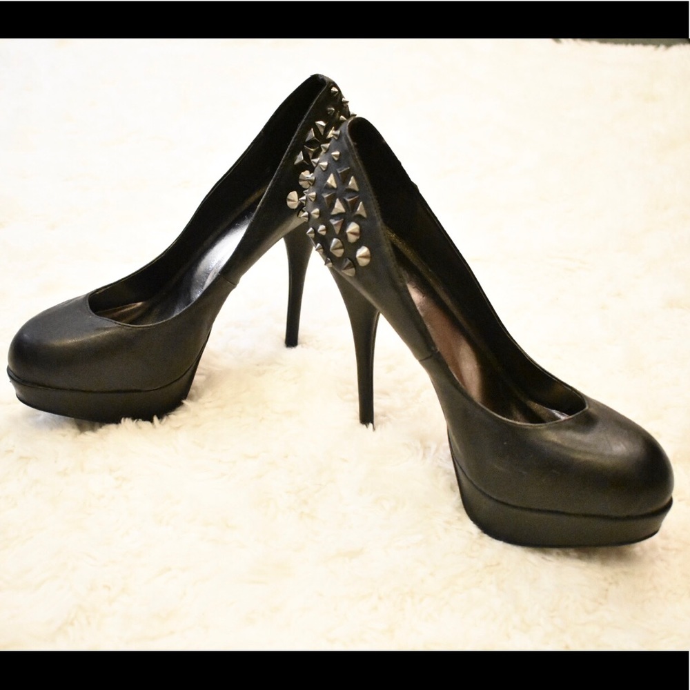 Almond-toed Spiked Stiletto Black Leather heel